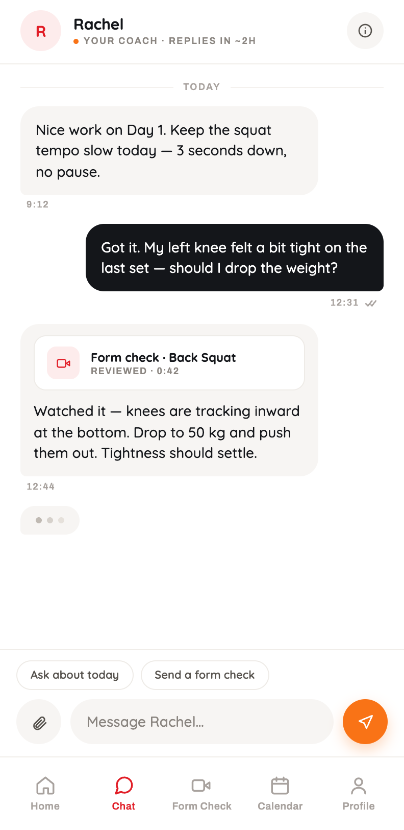 hiignite chat screen — a client and coach discussing squat tempo alongside form-check video feedback